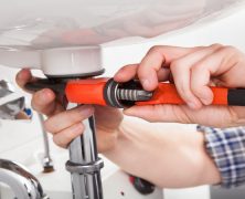 Knowing When to Call a Plumber in Hemet