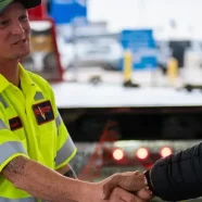 How Towing Services Lafayette, LA Help Drivers Through Unexpected Breakdowns